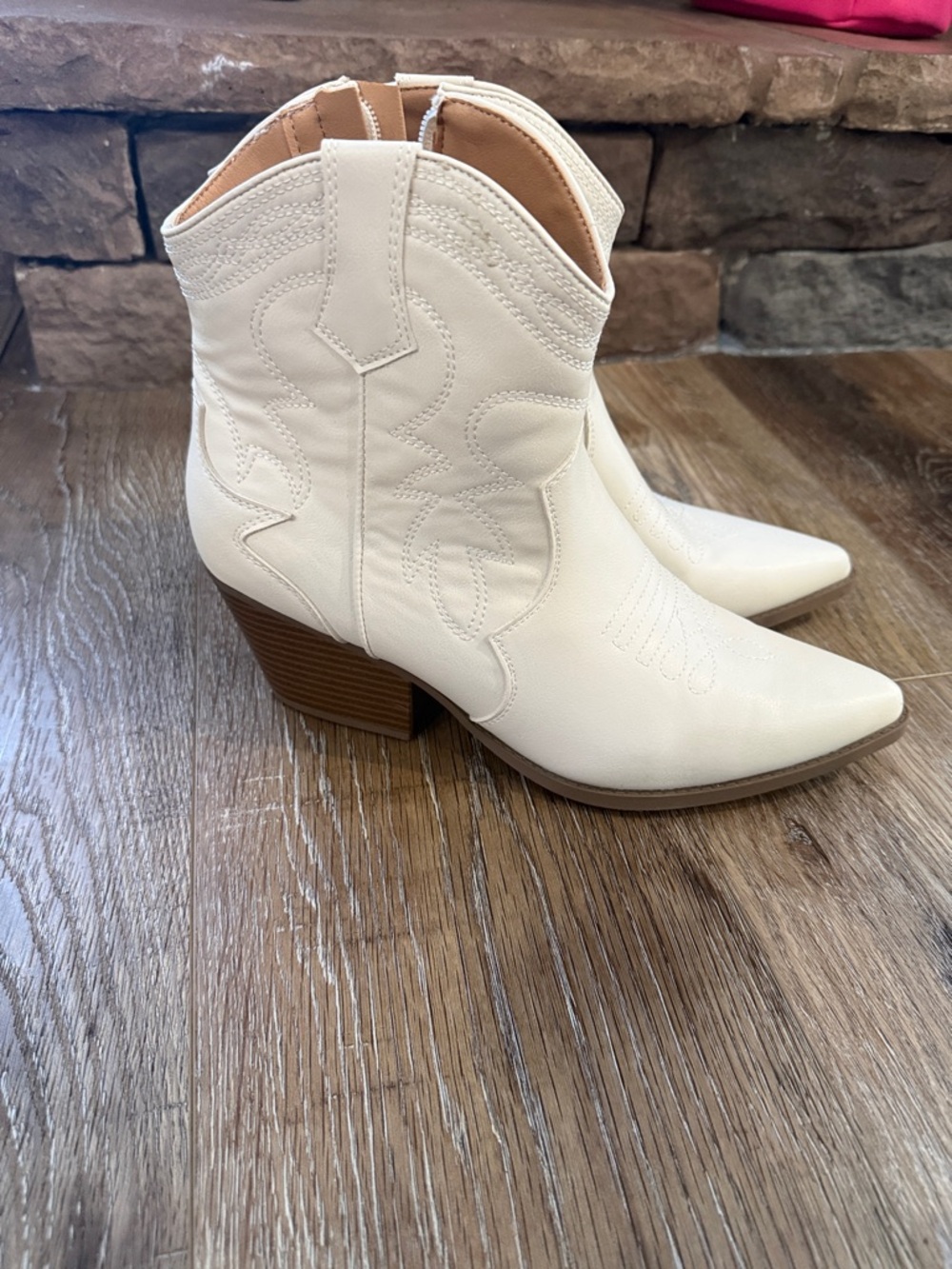 White Western Ankle Boots - Women, Indigo Rd. Size 10